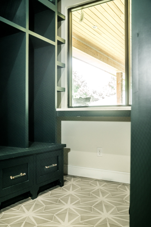 Mudroom Entry 4