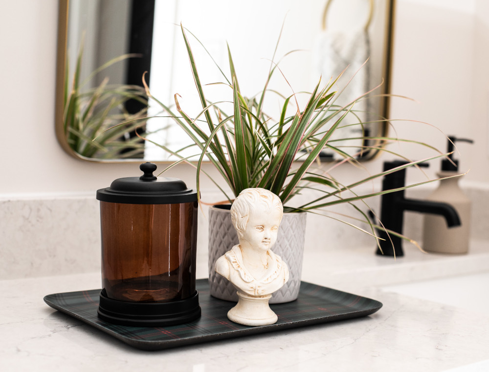 Brother's Bungalow Bathroom