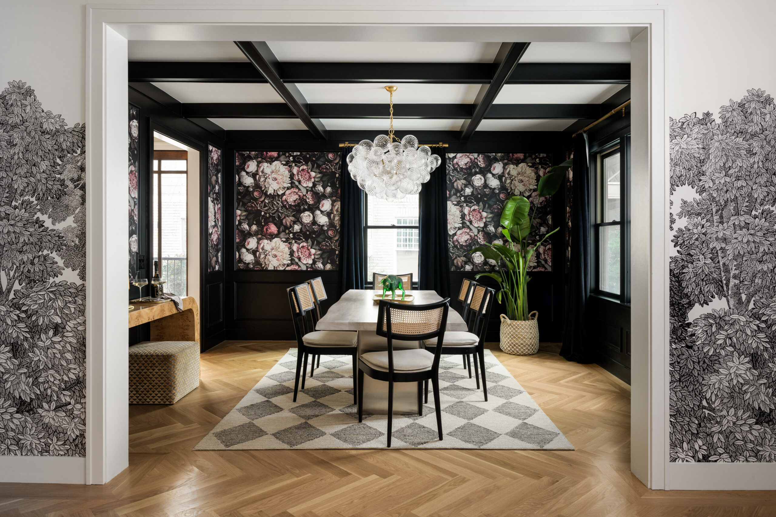 The Art of Greenery: Elevating Interiors with Curated Plant Design